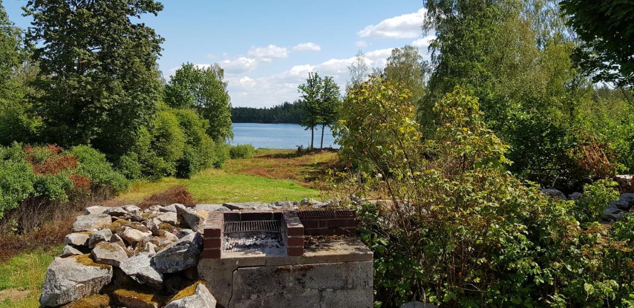 Stroenhult Farmhouse By The Lake Stronhult Esterno foto